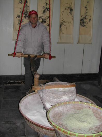 flour grinding machine