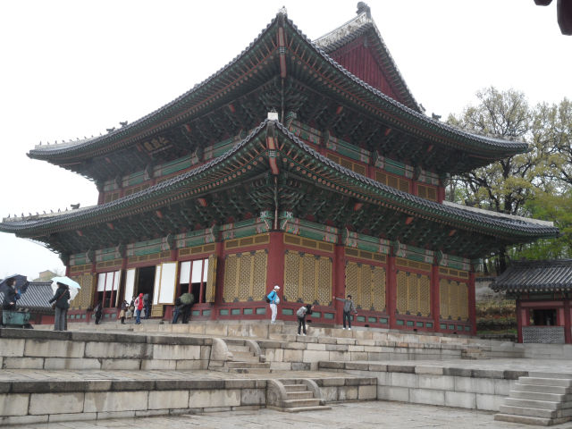 a large Korean Palace